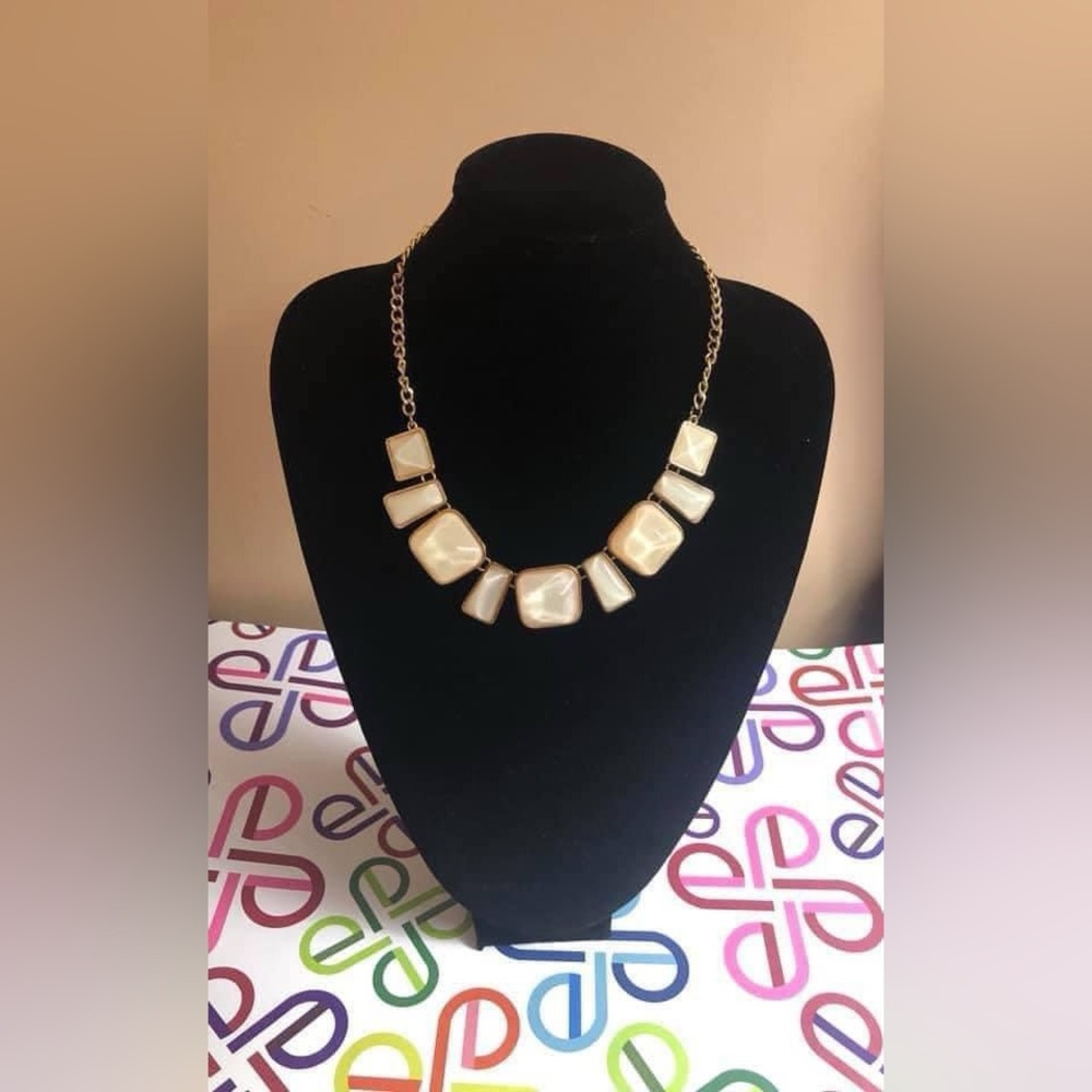 Fashion necklace